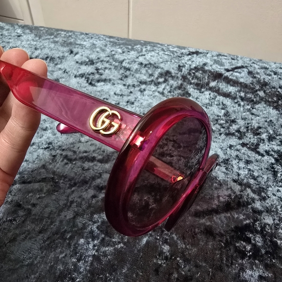 Round pink Gucci sunglasses - Picture 8 of 16